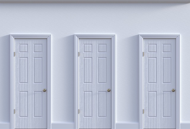 Managed IT Service Auswahl - dargestellt durch Türen